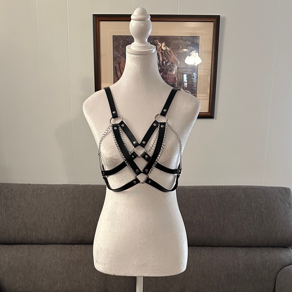 I heart Raves Black chained harness